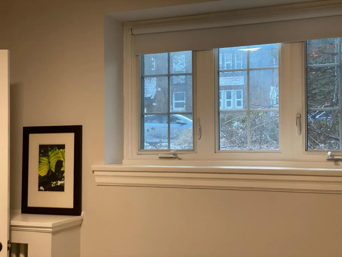 The Parkway Place Guesthouse Toronto
