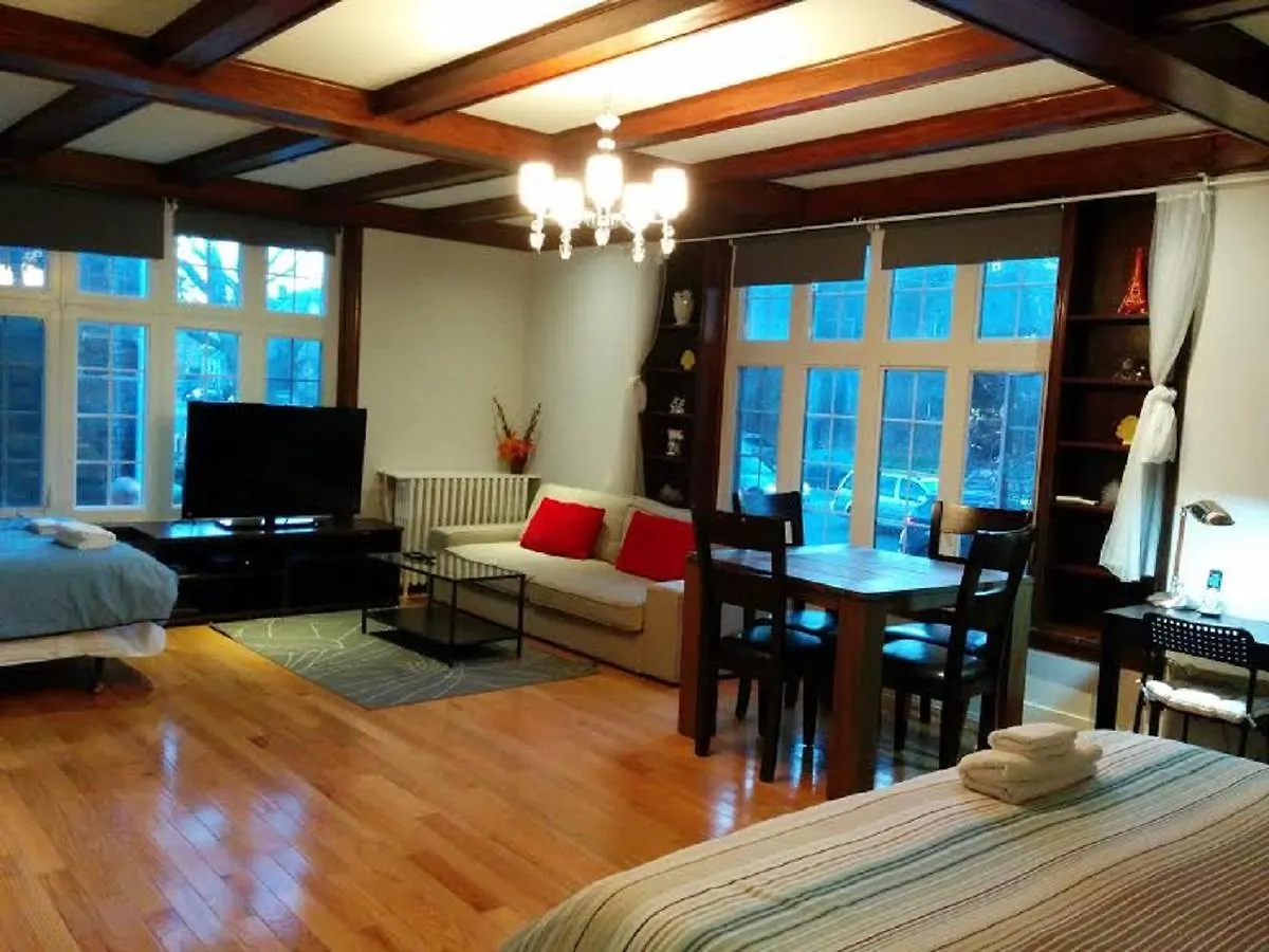 The Parkway Place Guesthouse Toronto Canada