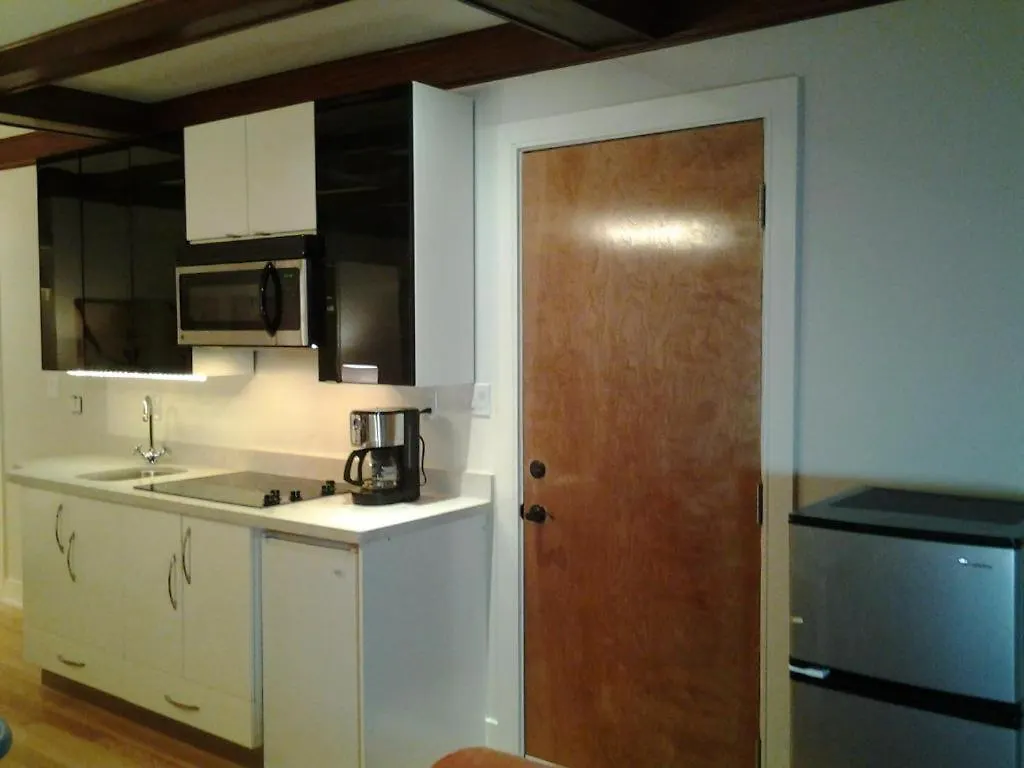 The Parkway Place Guesthouse Toronto