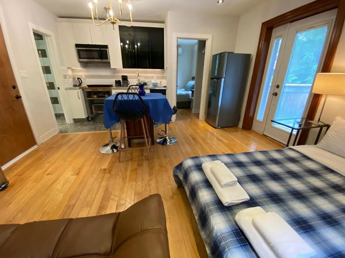 The Parkway Place Guesthouse Toronto Canada