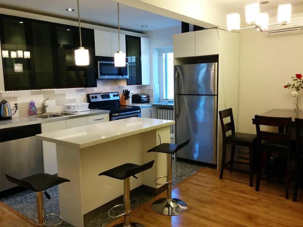 The Parkway Place Guesthouse Toronto 2*,