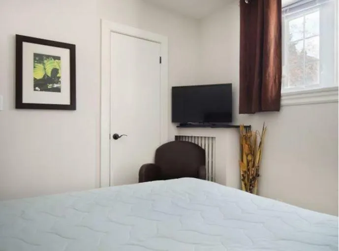 ** Guest house The Parkway Place Guesthouse Toronto Canada