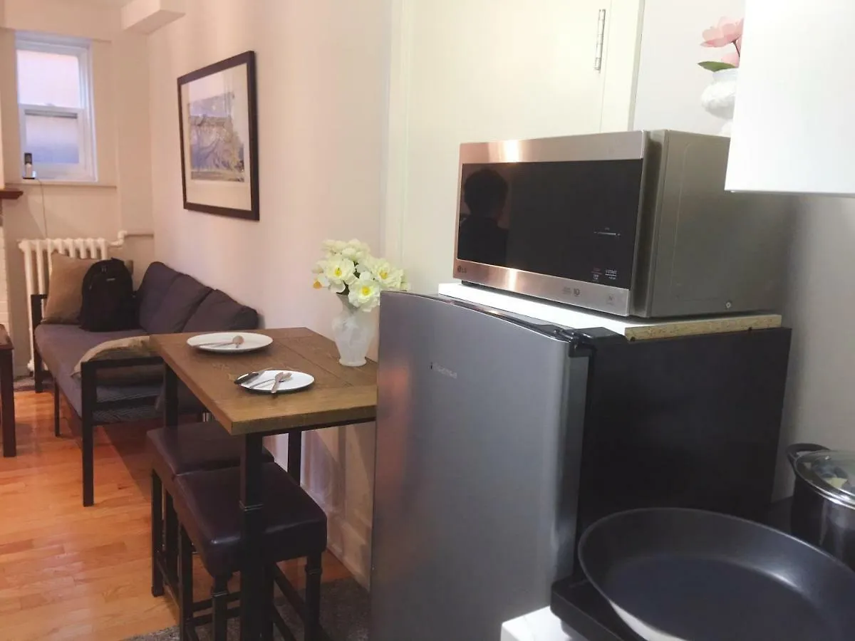 The Parkway Place Guesthouse Toronto